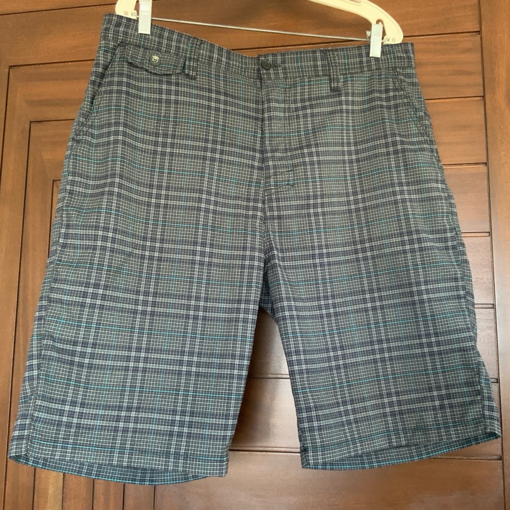RIPZONE Men's Bermuda Shorts, Blue Plaid, Size 36, EUC